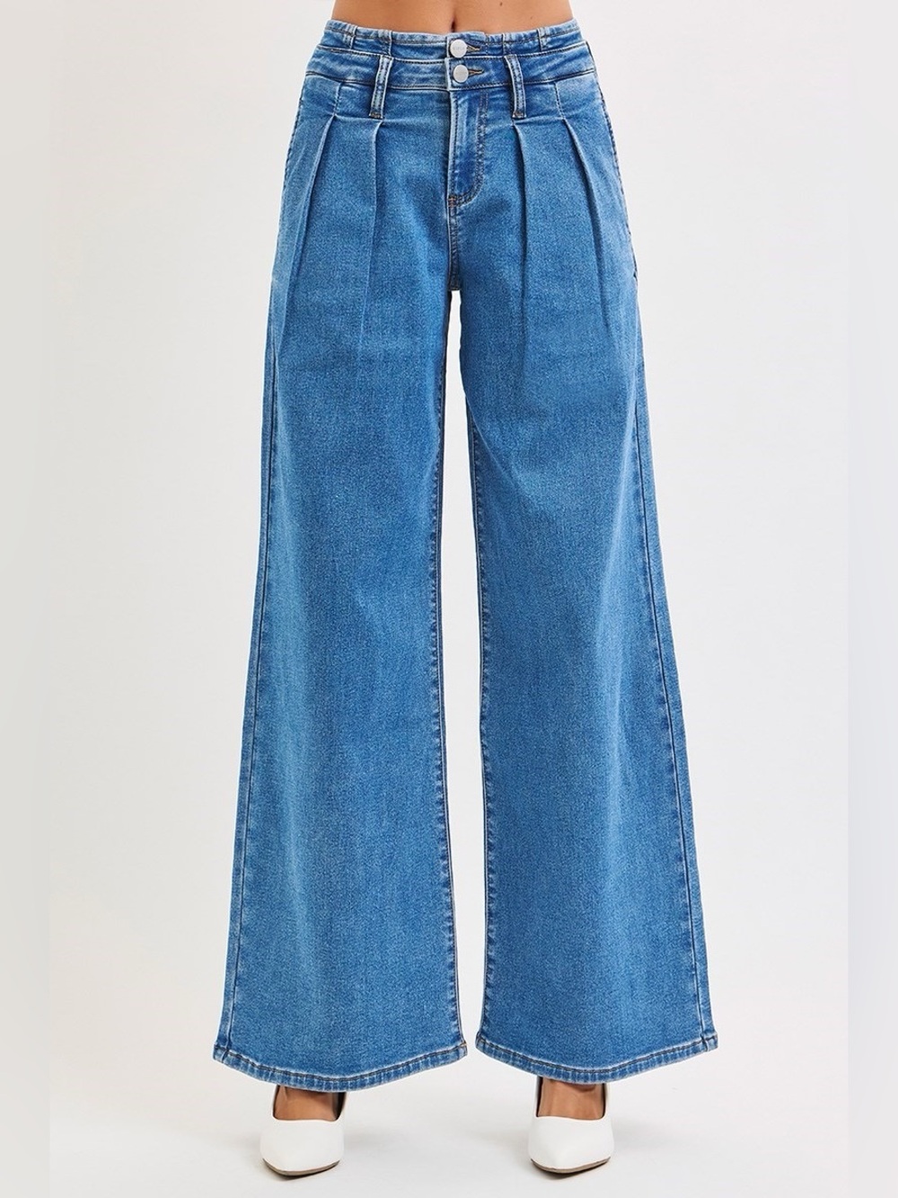 PW21332 MEDIUM Risen Slouchy Wide Leg With Pleated Detail Jeans